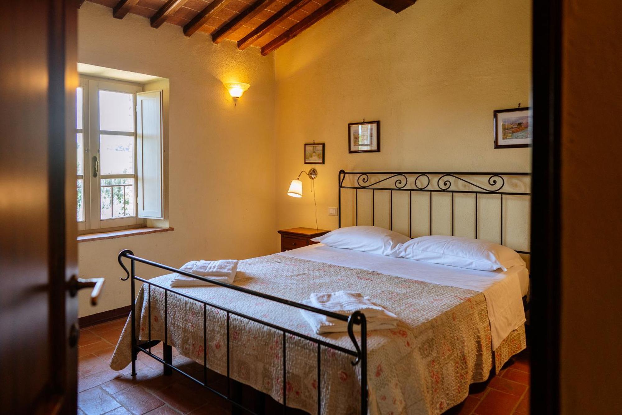 Villa Le Beringhe - Wine Pool & Relax Colle di Val d'Elsa Exterior foto
